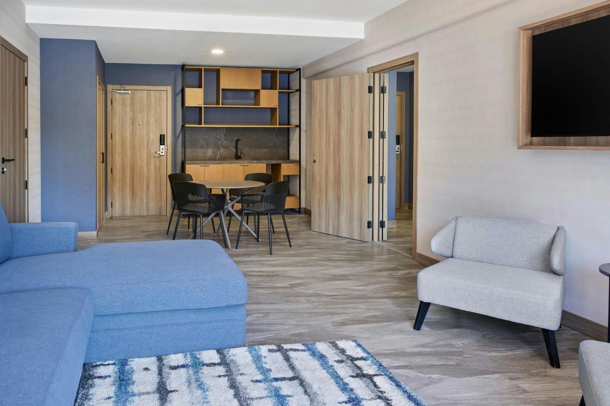 Courtyard By Marriott San Jose Escazu Hotel Exterior foto